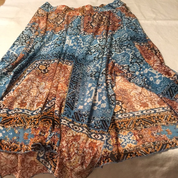 Gru Dresses & Skirts - GNW women's large long polyester skirt